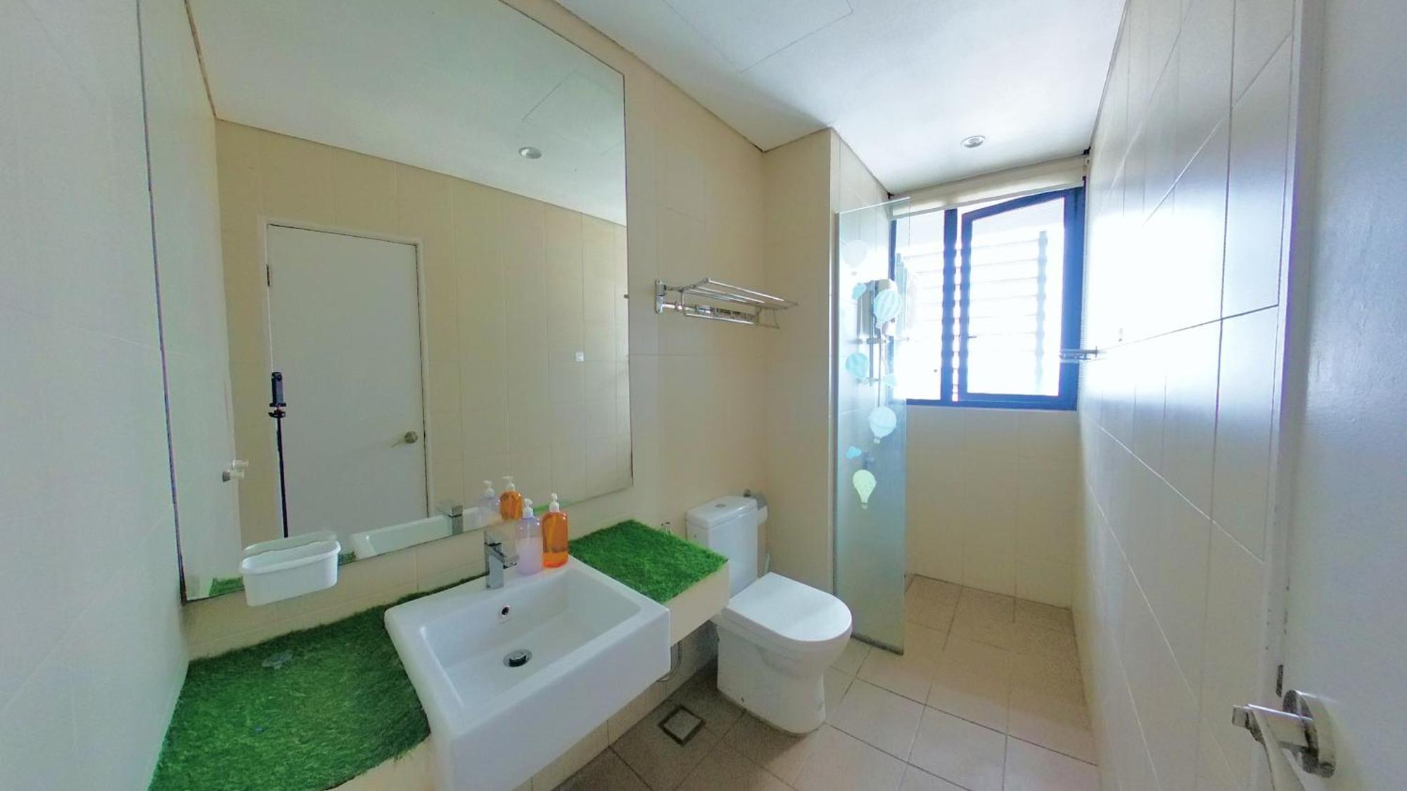 I-city Free Wifi 55inch Smarttv Car Park Fit 5pax Apartment